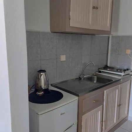 Zante Flower & Apartman *