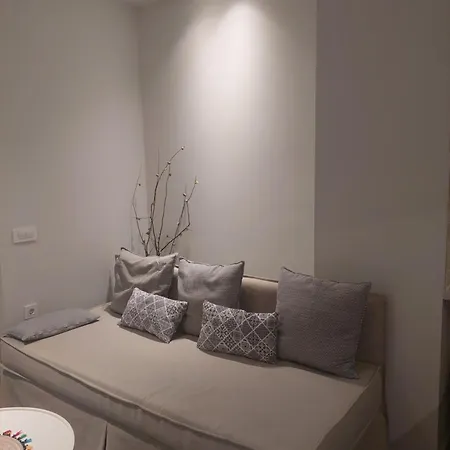 Zante Flower & Apartman