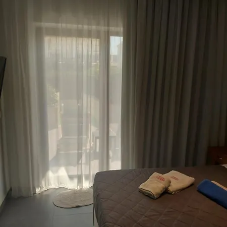 Apartman Zante Flower & Alikanász
