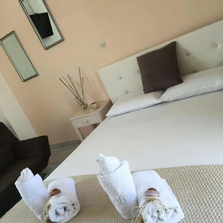 Zante Flower & Apartament *