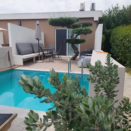 Διαμέρισμα Zante Flower & Αλυκανάς