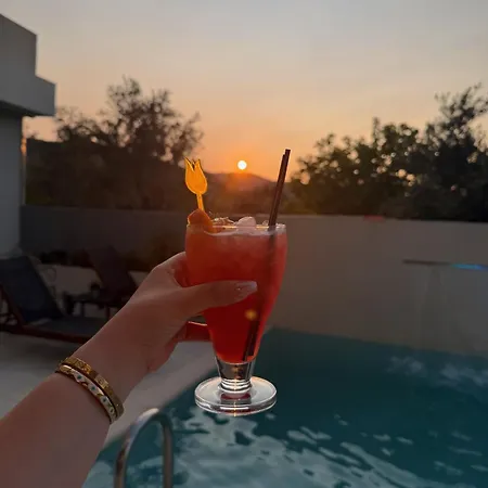 Zante Flower & * Αλυκανάς